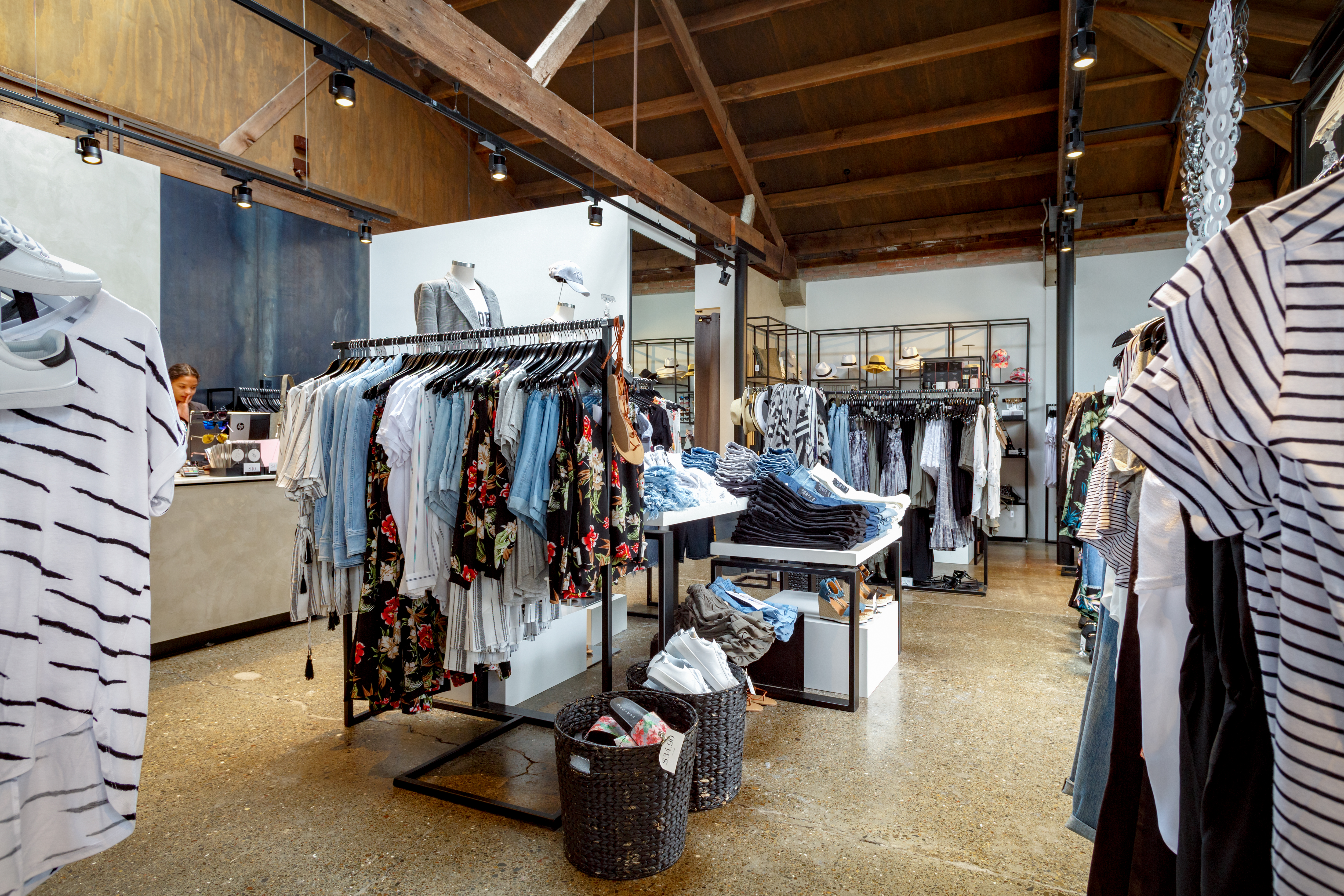 shopfitters Auckland retail