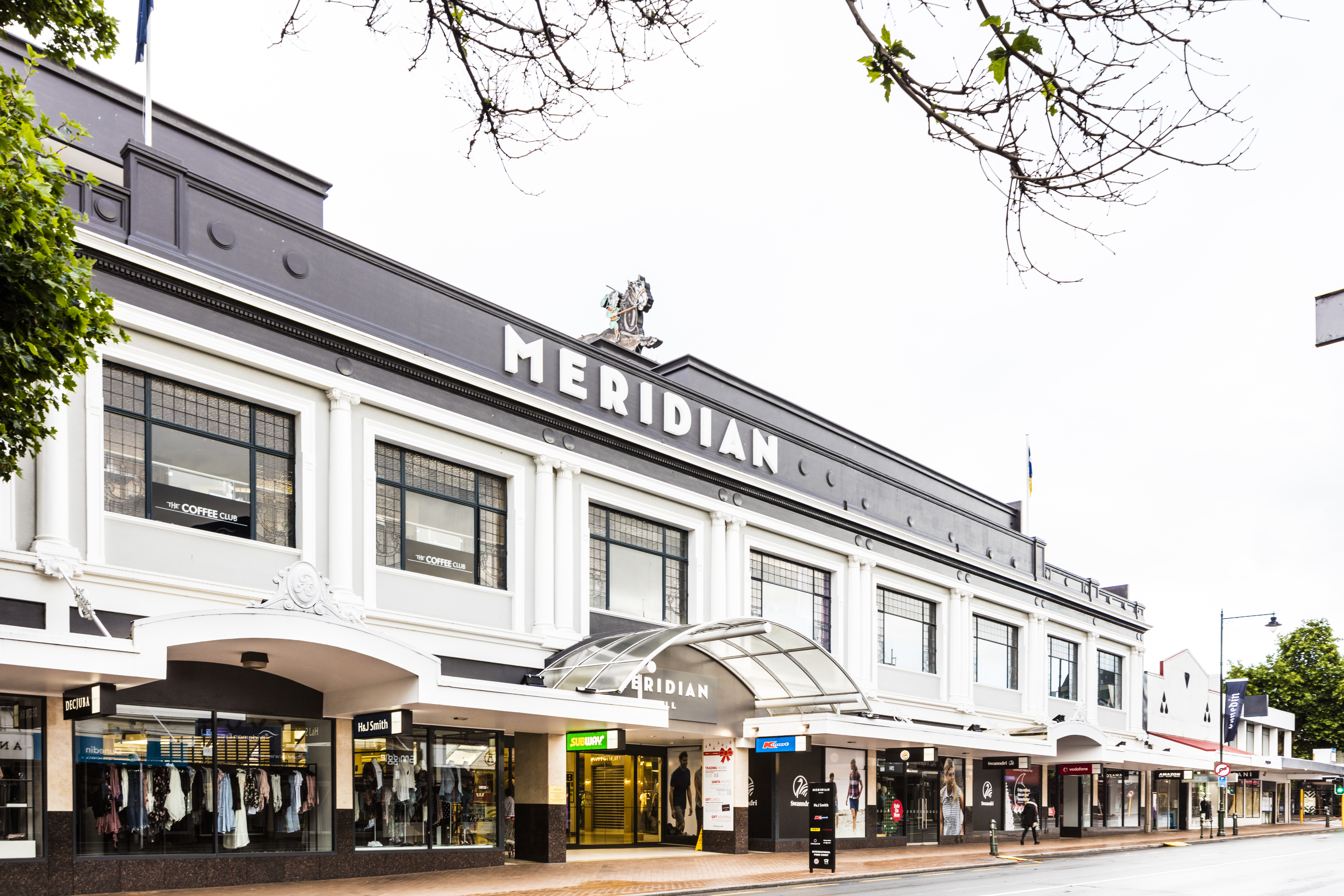 retail signage large scale signage dunedin sign writers