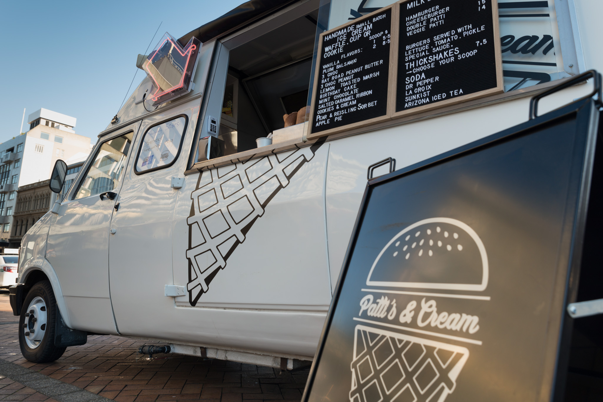 Food truck graphics new zealand