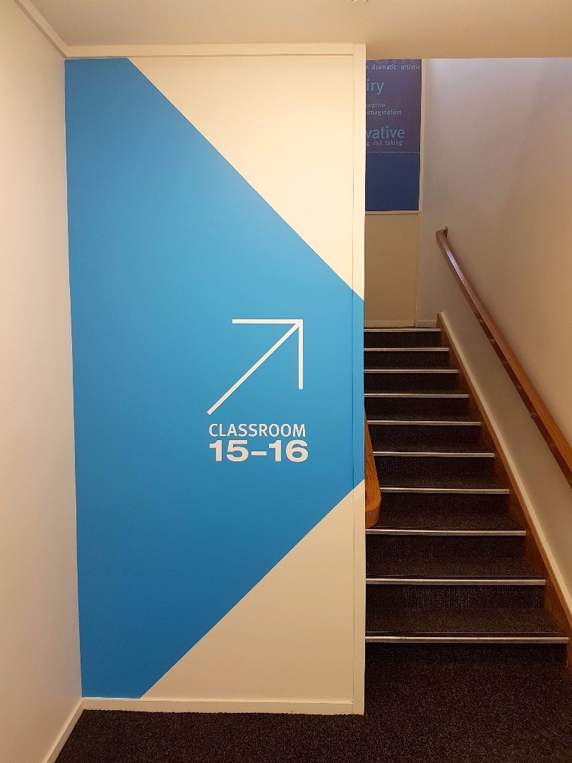 school signage dunedin installation