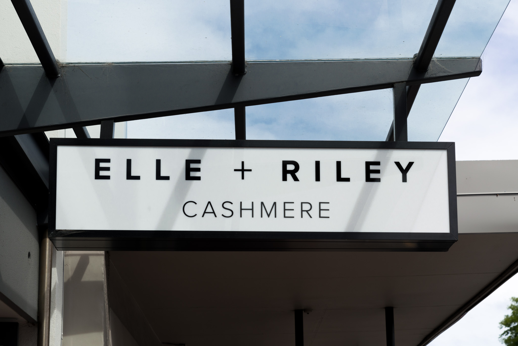 Exterior Retail signage christchurch