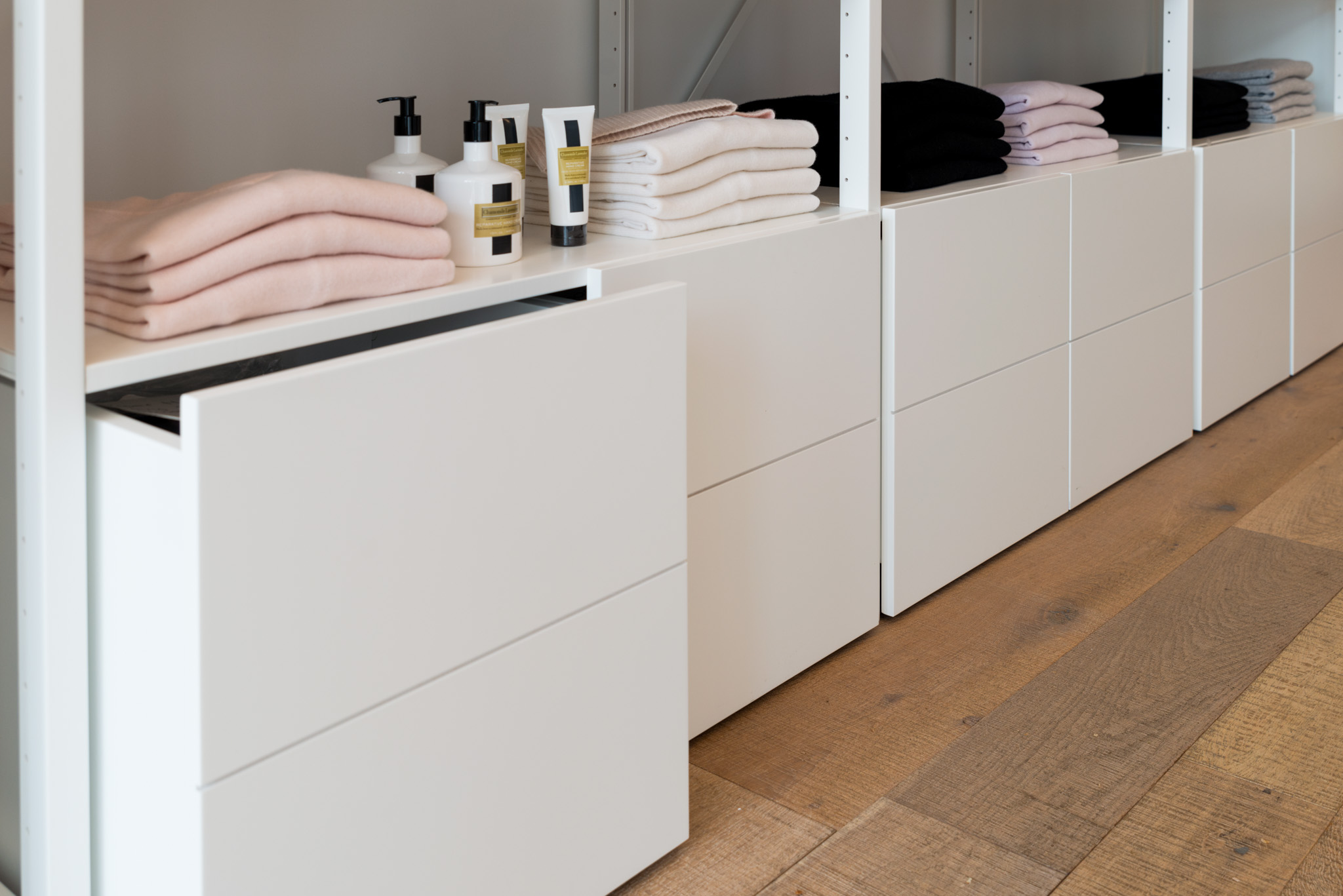 Lundia retail display christchurch